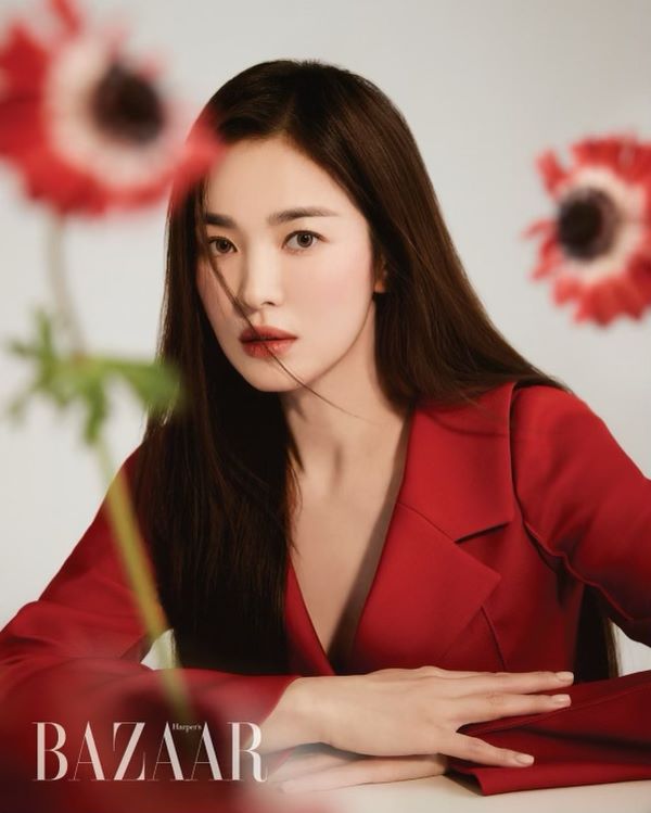 Song Hye Kyo là nữ diễn viên Hàn với nhan sắc không tuổi 