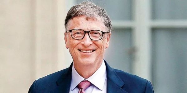 Tỷ phú Bill Gates cùng bạn gái đến Đà nãng du lịch 