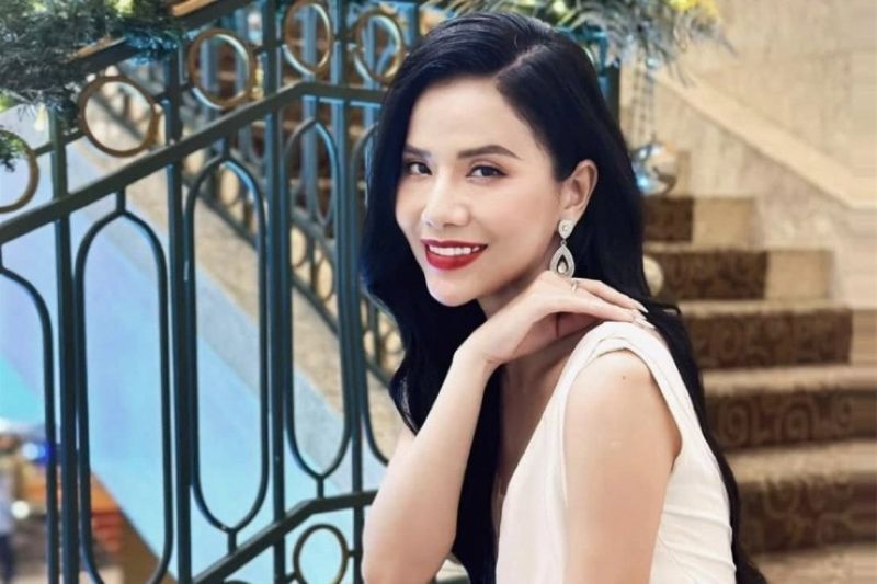 bbtv-bich-hong-xin-loi-vi-phat-ngon-gay-tranh-cai