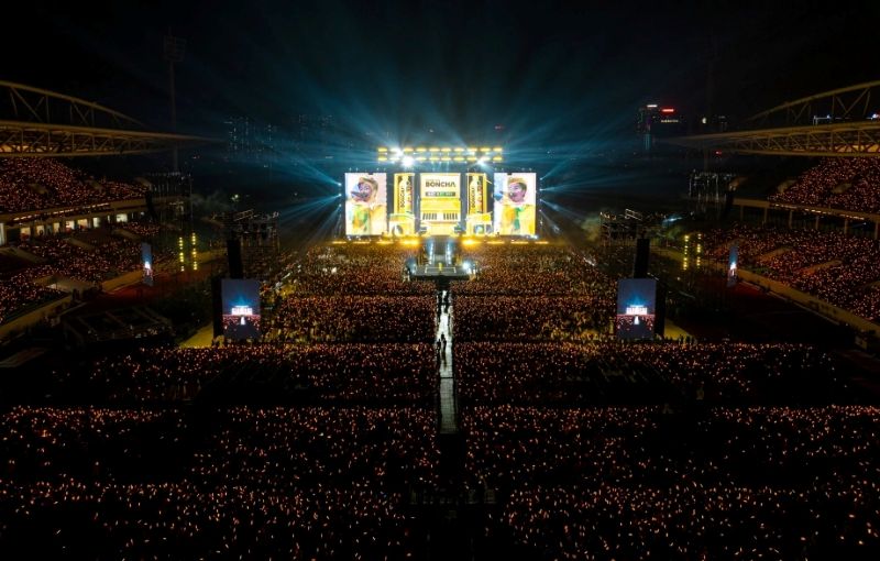 bconcert-anh-trai-say-hi-thu-hut-hang-nghin-fan